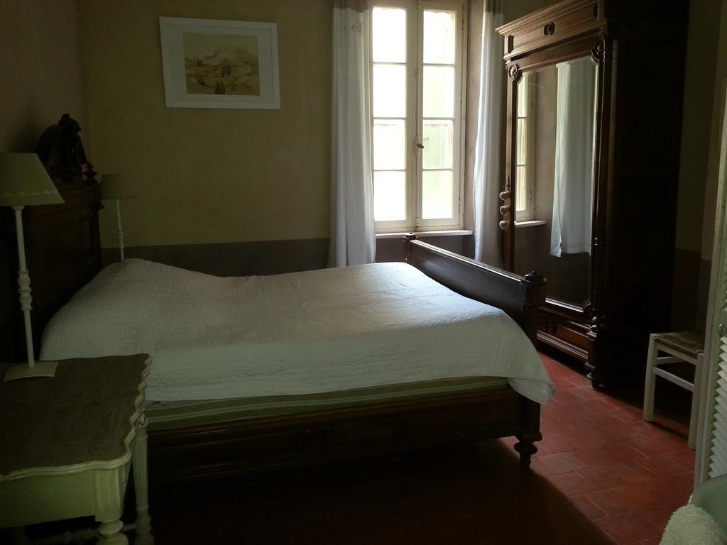Le Patio Des Cigales Panzió Roquefort-des-Corbières Szoba fotó