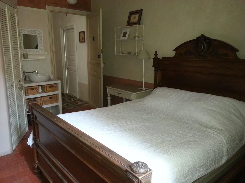 Le Patio Des Cigales Panzió Roquefort-des-Corbières Szoba fotó
