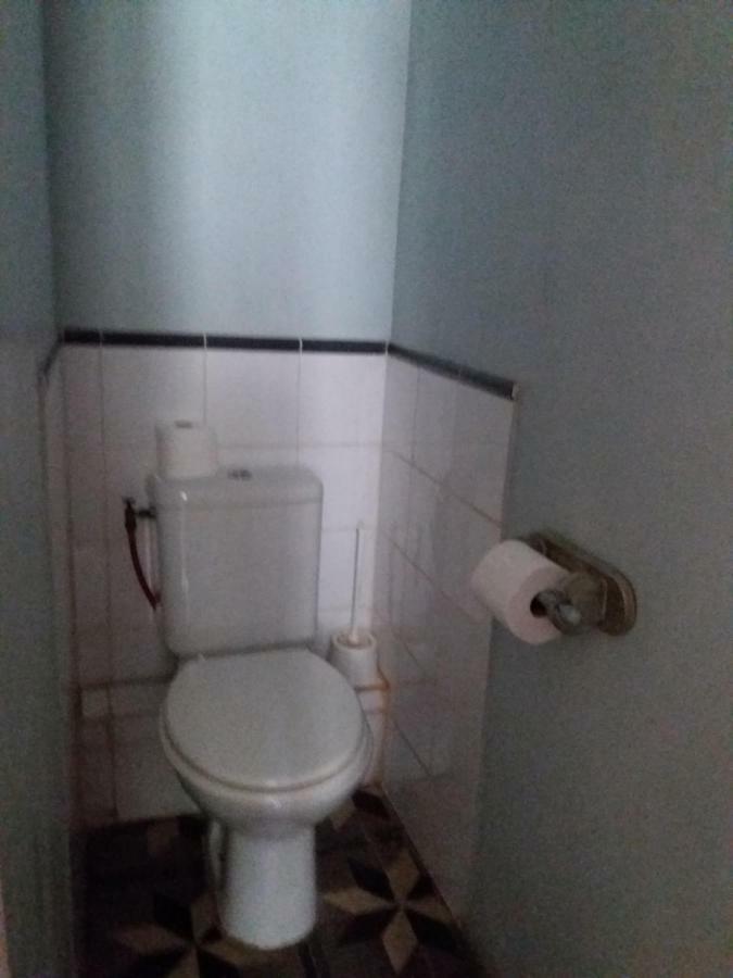 Le Patio Des Cigales Panzió Roquefort-des-Corbières Kültér fotó