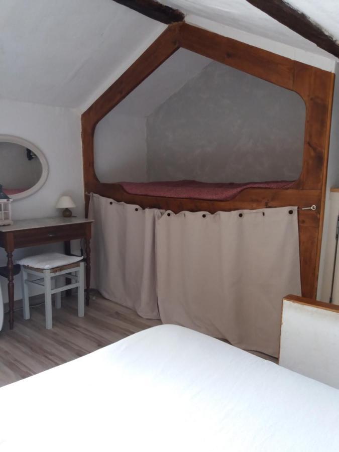 Le Patio Des Cigales Panzió Roquefort-des-Corbières Kültér fotó